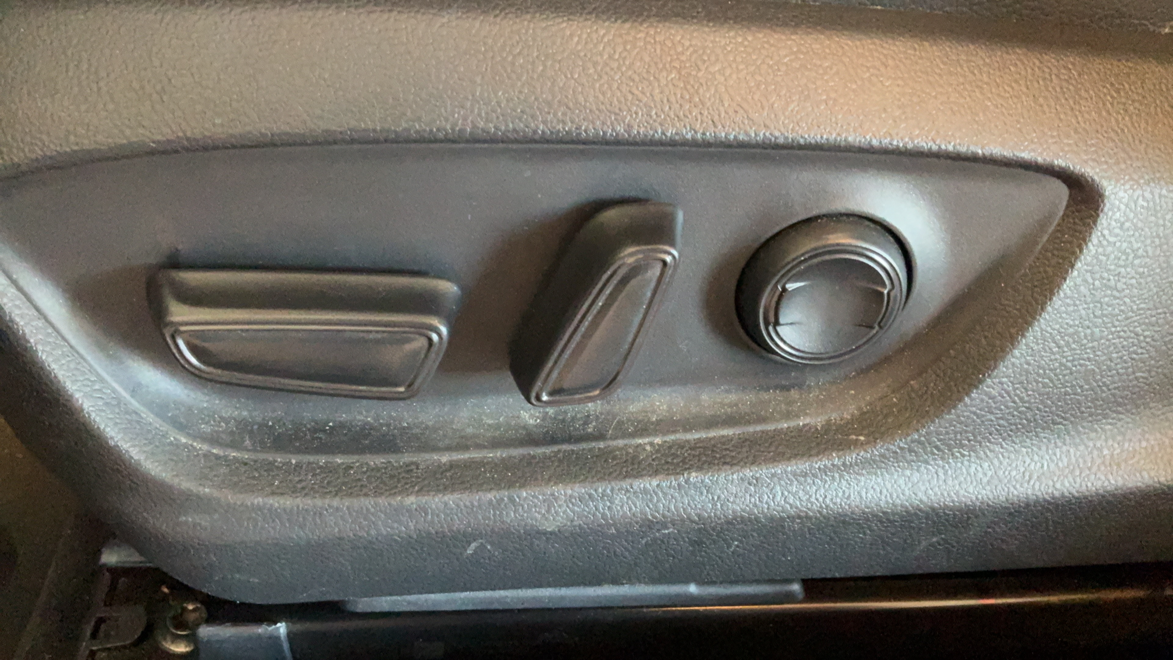Used 2022 Toyota Camry SE w/ Audio Upgrade Package FWD image 27