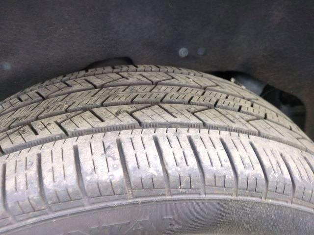 Used 2016 Cadillac Escalade Premium image 11