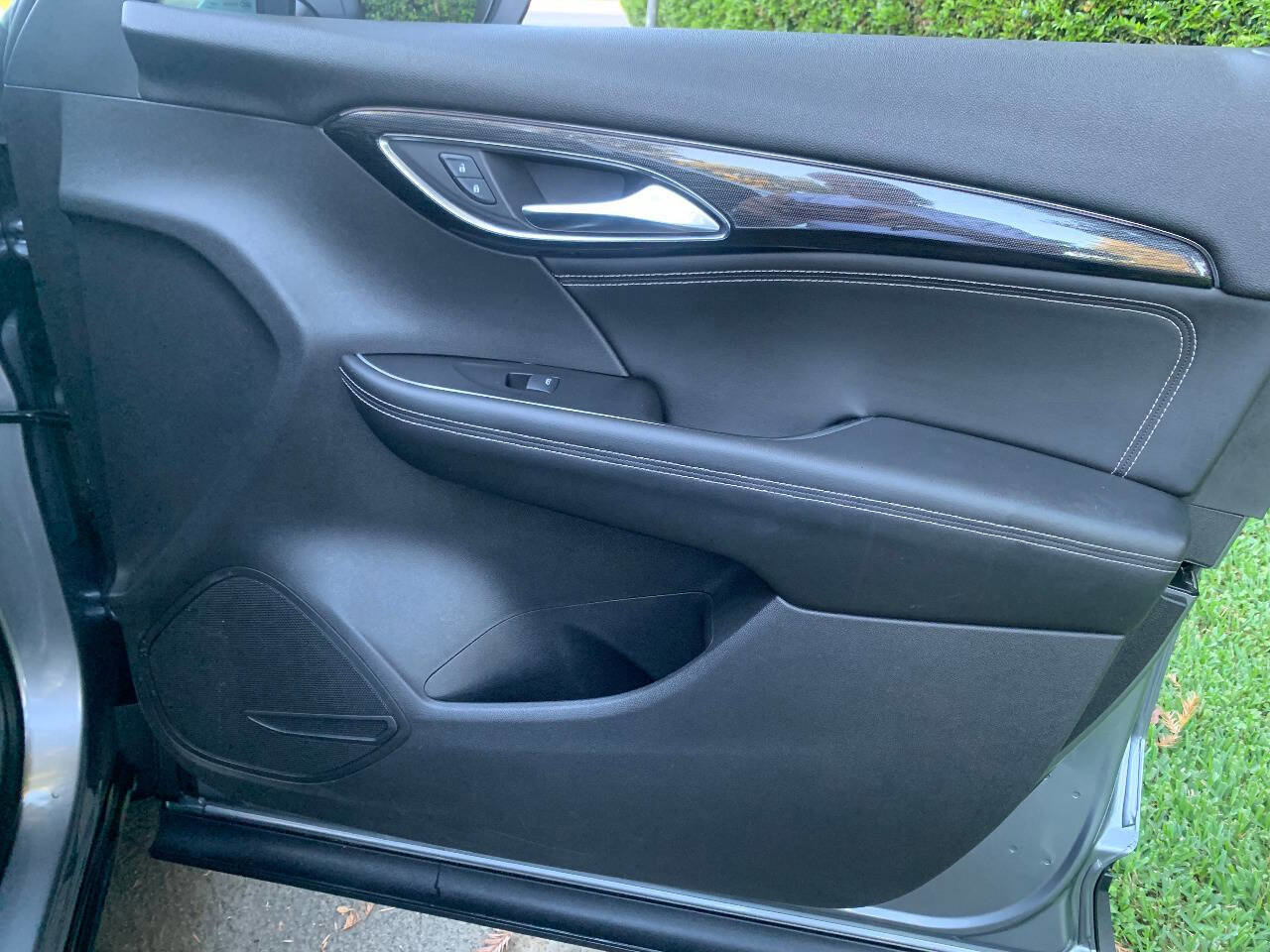 Used 2021 Buick Envision Preferred image 26