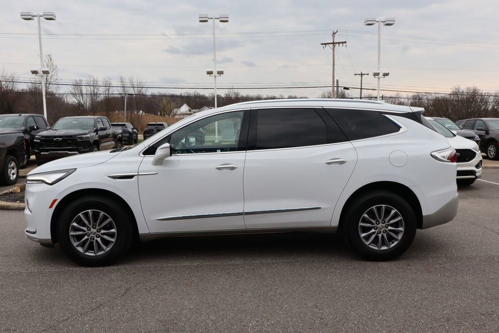 Used 2024 Buick Enclave Essence w/ LPO, Floor Liner Package image 25