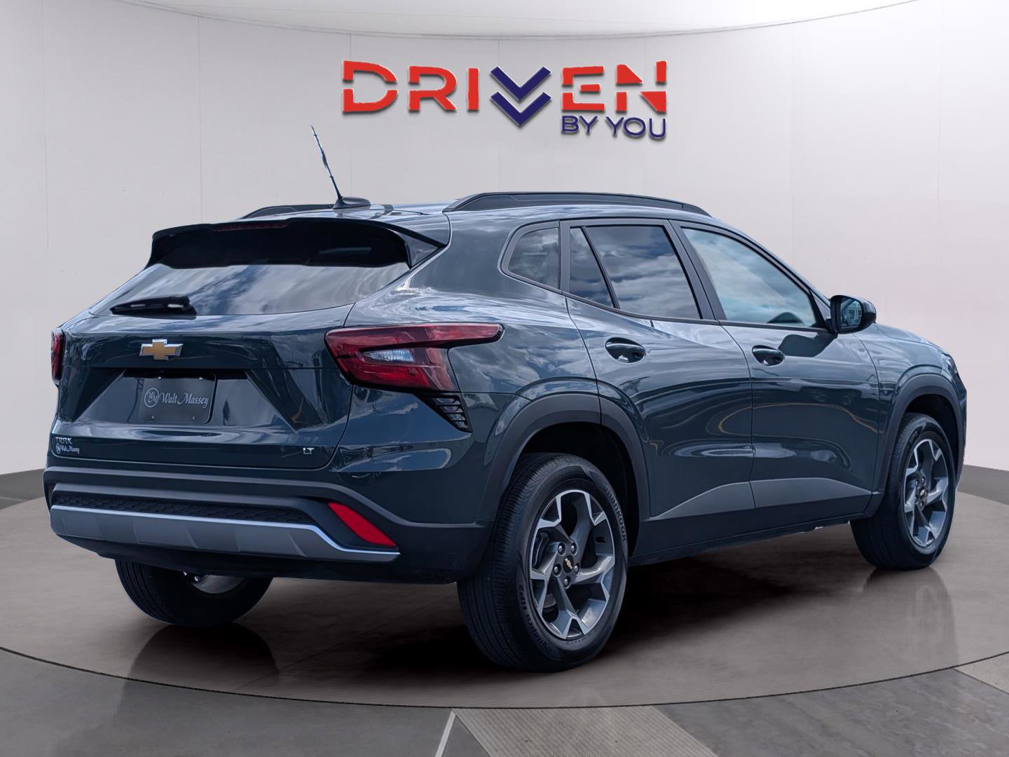 Used 2025 Chevrolet Trax LT image 5