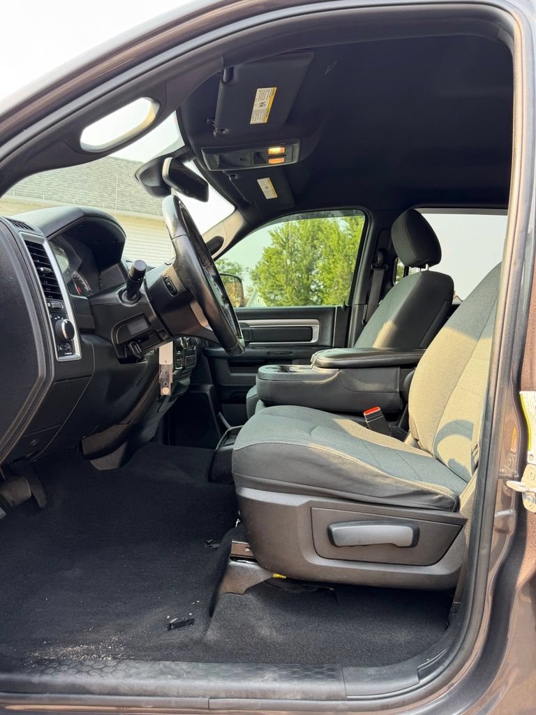 Used 2022 RAM 1500 Warlock AWD/4WD image 12