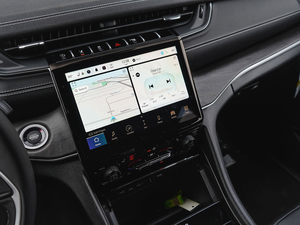 New 2025 Jeep Grand Cherokee Limited image 23