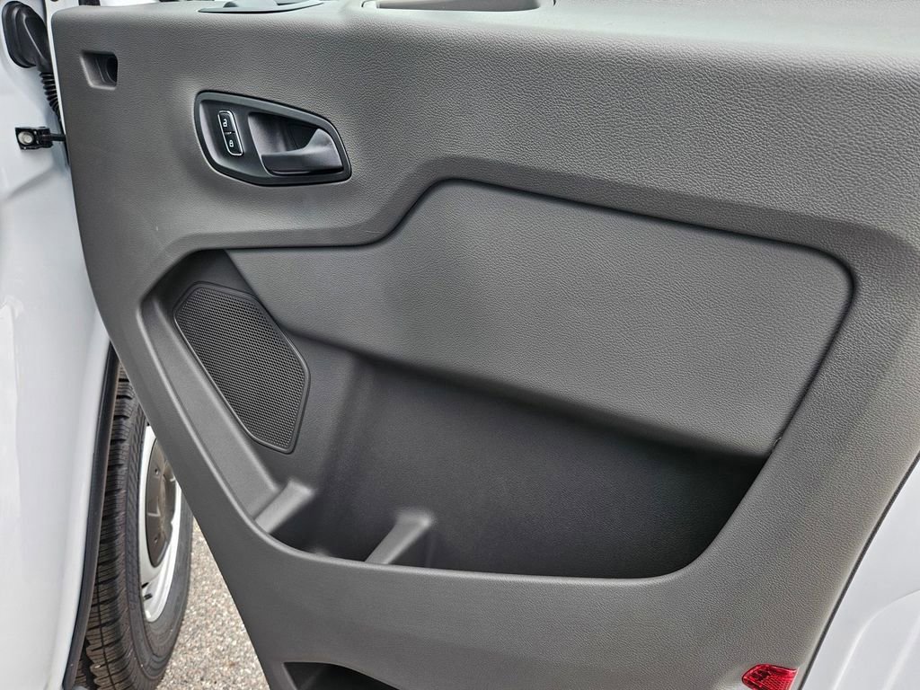 New 2025 Ford Transit 150 Low Roof RWD image 33