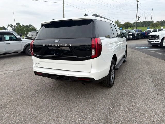 Used 2025 Ford Expedition Active AWD/4WD image 22