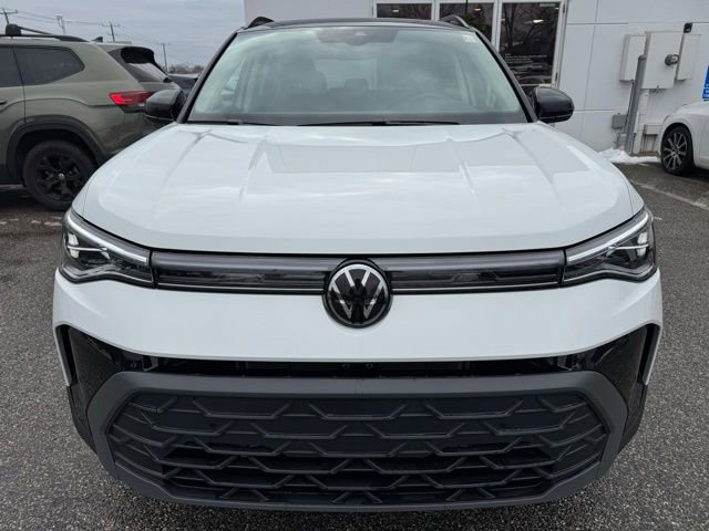New 2026 Volkswagen Taos SE AWD/4WD image 2