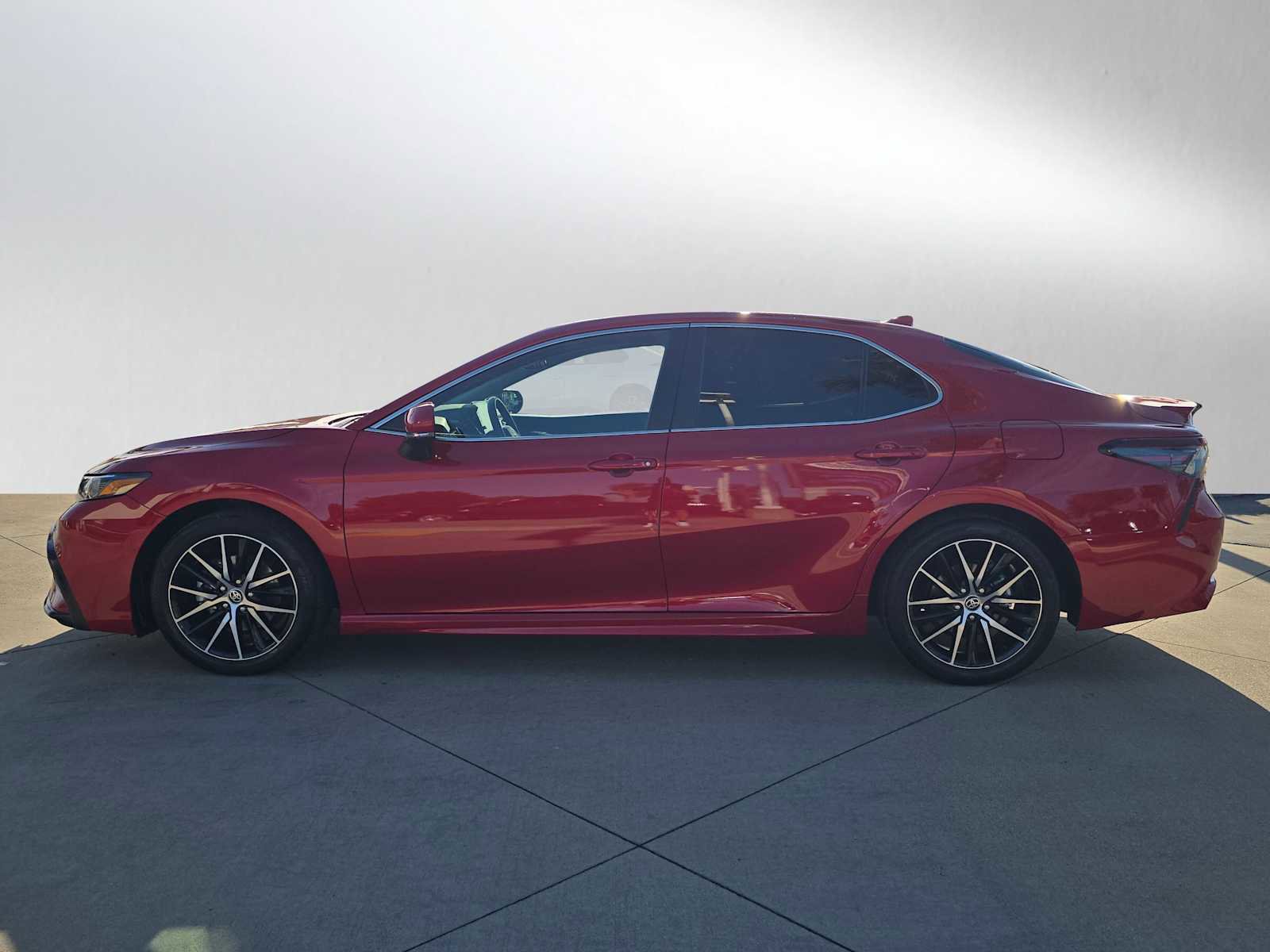 Certified 2024 Toyota Camry SE image 6