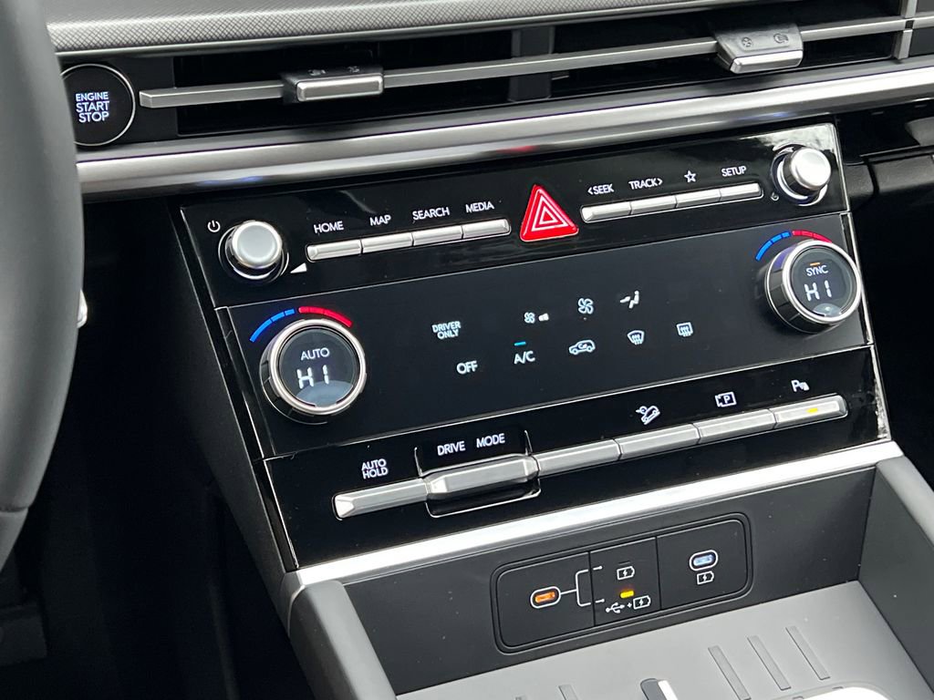 New 2026 Hyundai Santa Fe SE FWD image 15