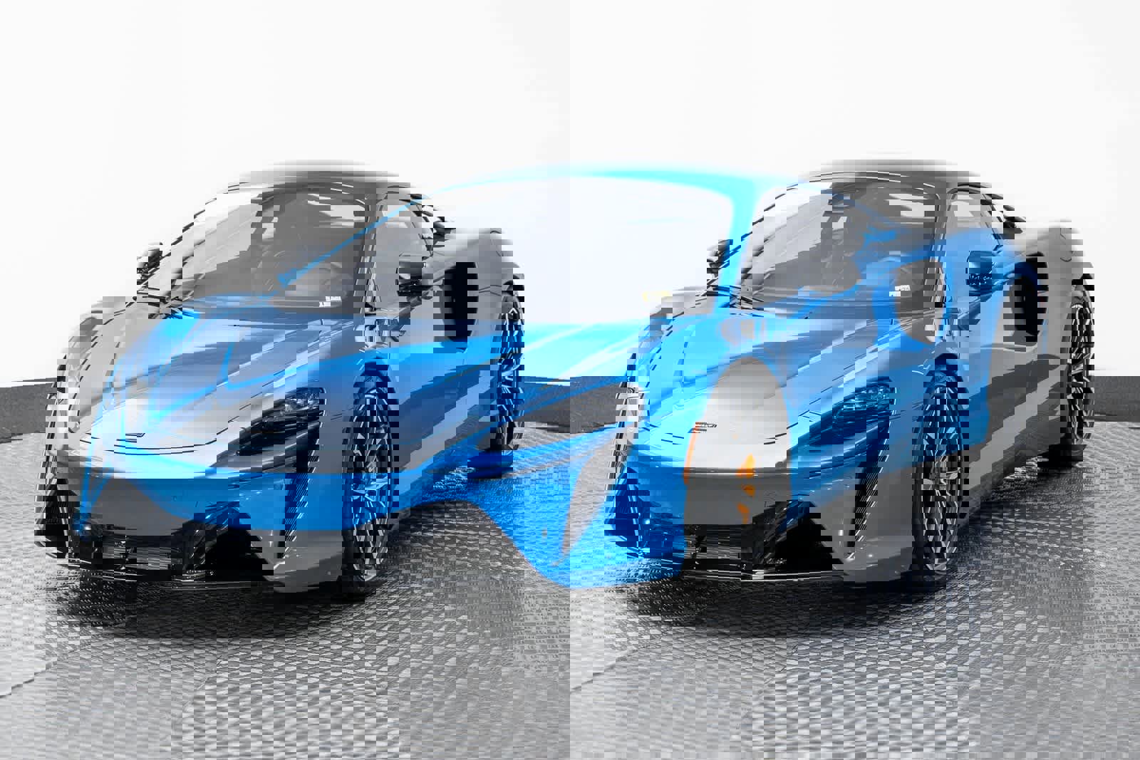 New 2025 McLaren Artura