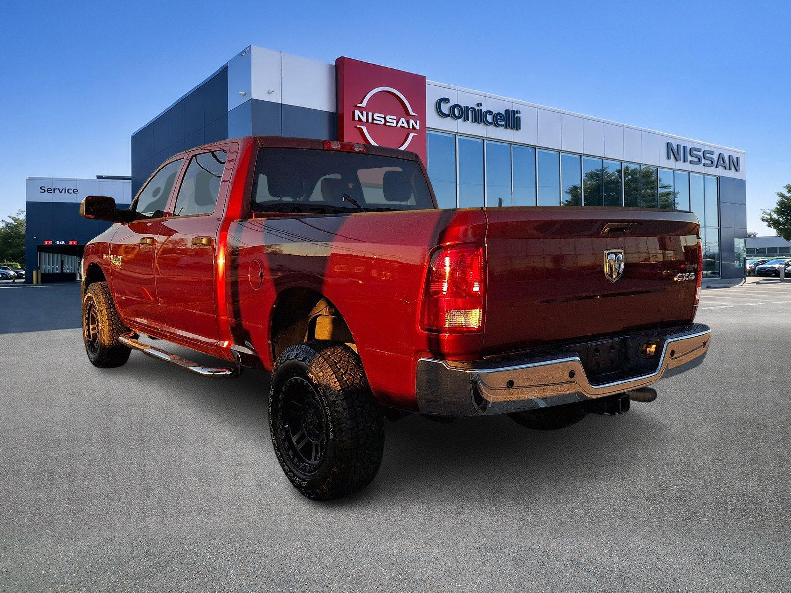 Used 2018 RAM 2500 Tradesman w/ Chrome Appearance Group AWD/4WD image 4