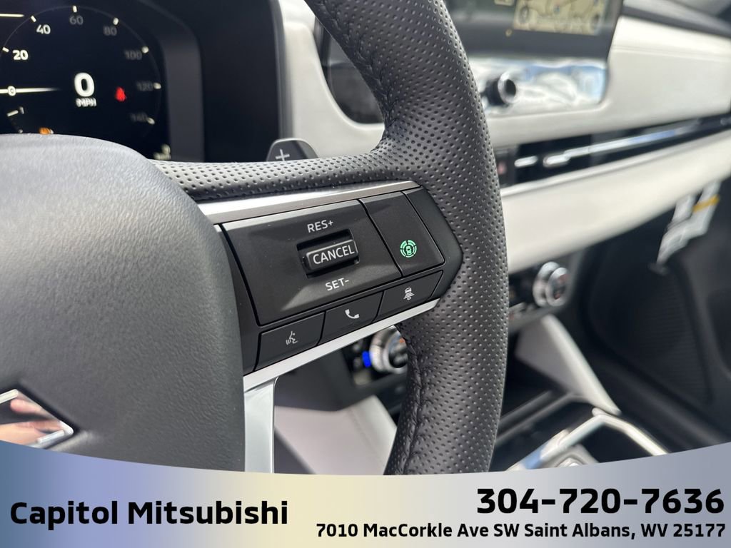 New 2025 Mitsubishi Outlander SEL image 22