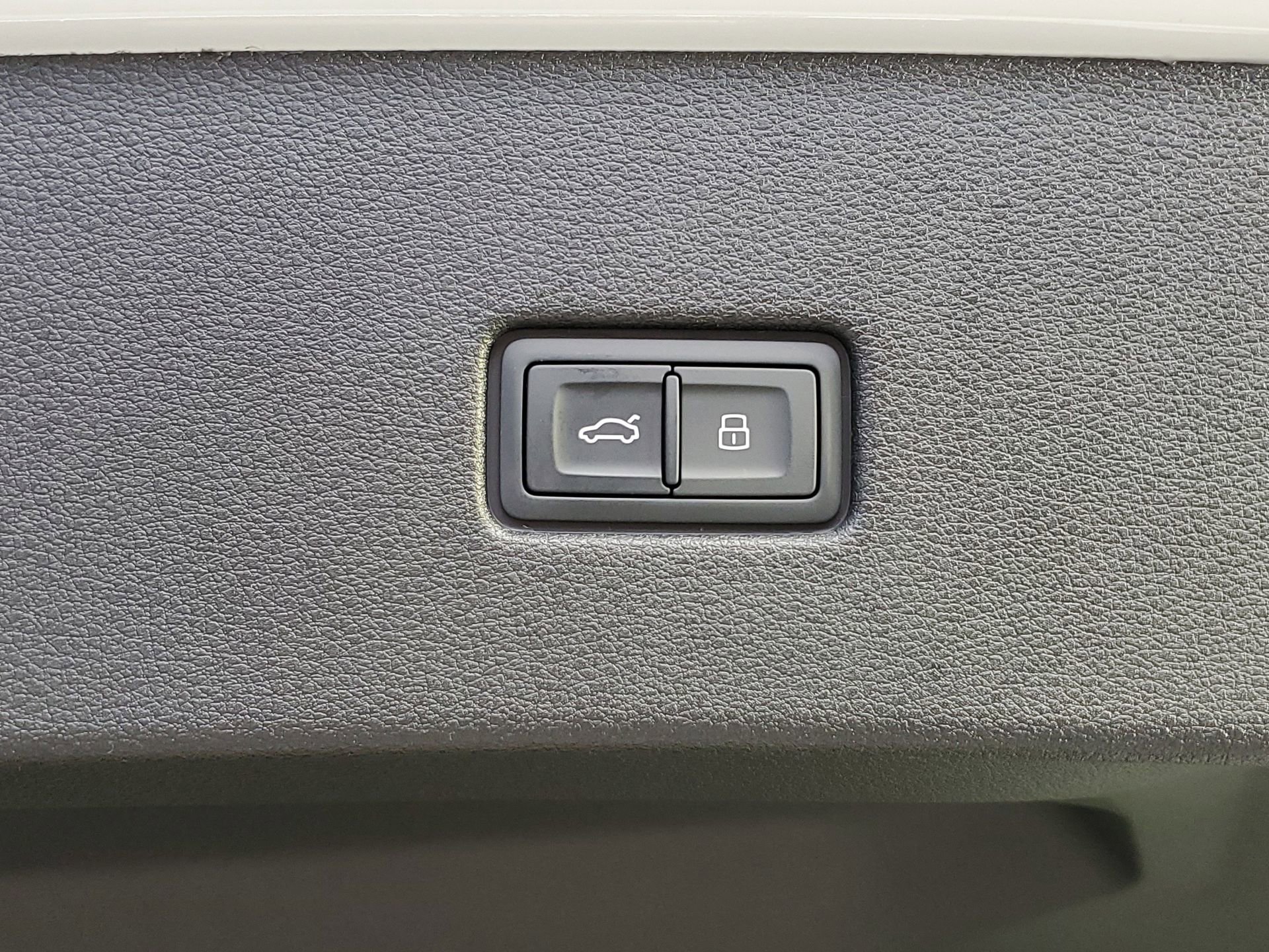 New 2026 Audi Q8 Premium Plus image 18