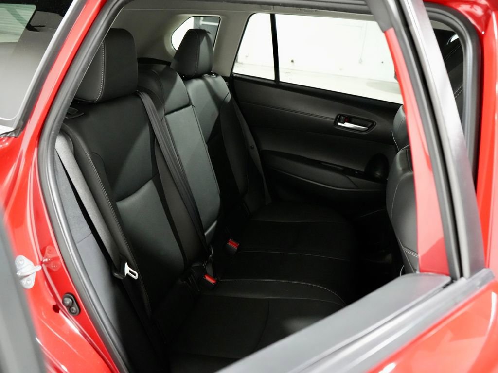 Used 2022 Toyota Corolla Cross XLE image 29