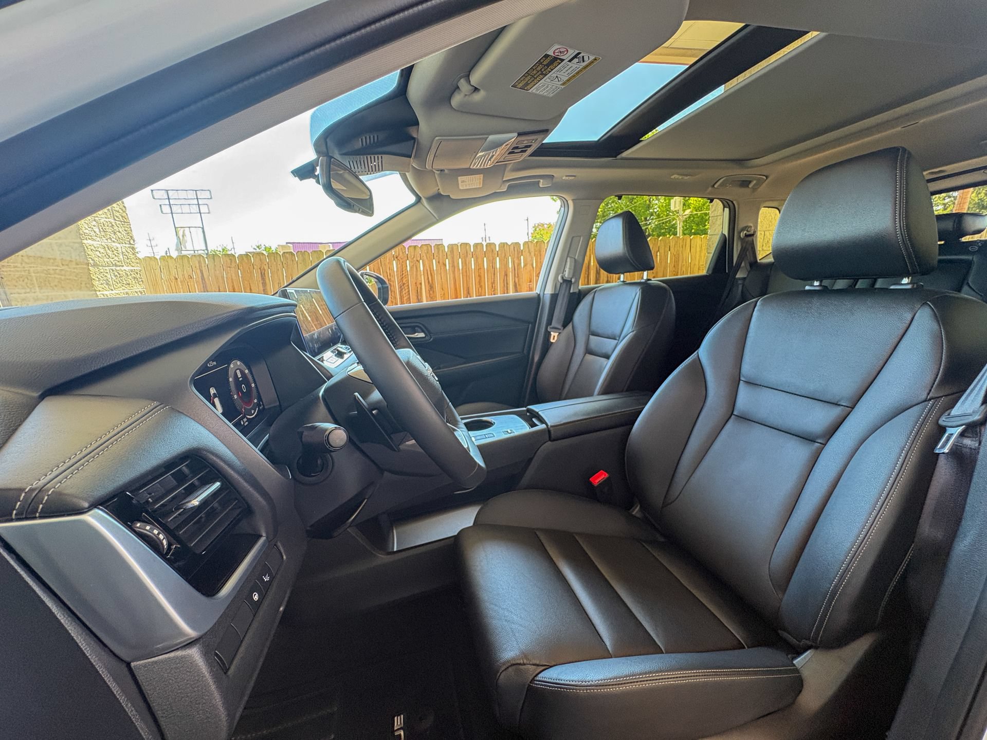 Used 2025 Nissan Rogue SL w/ SL Premium Package FWD image 24