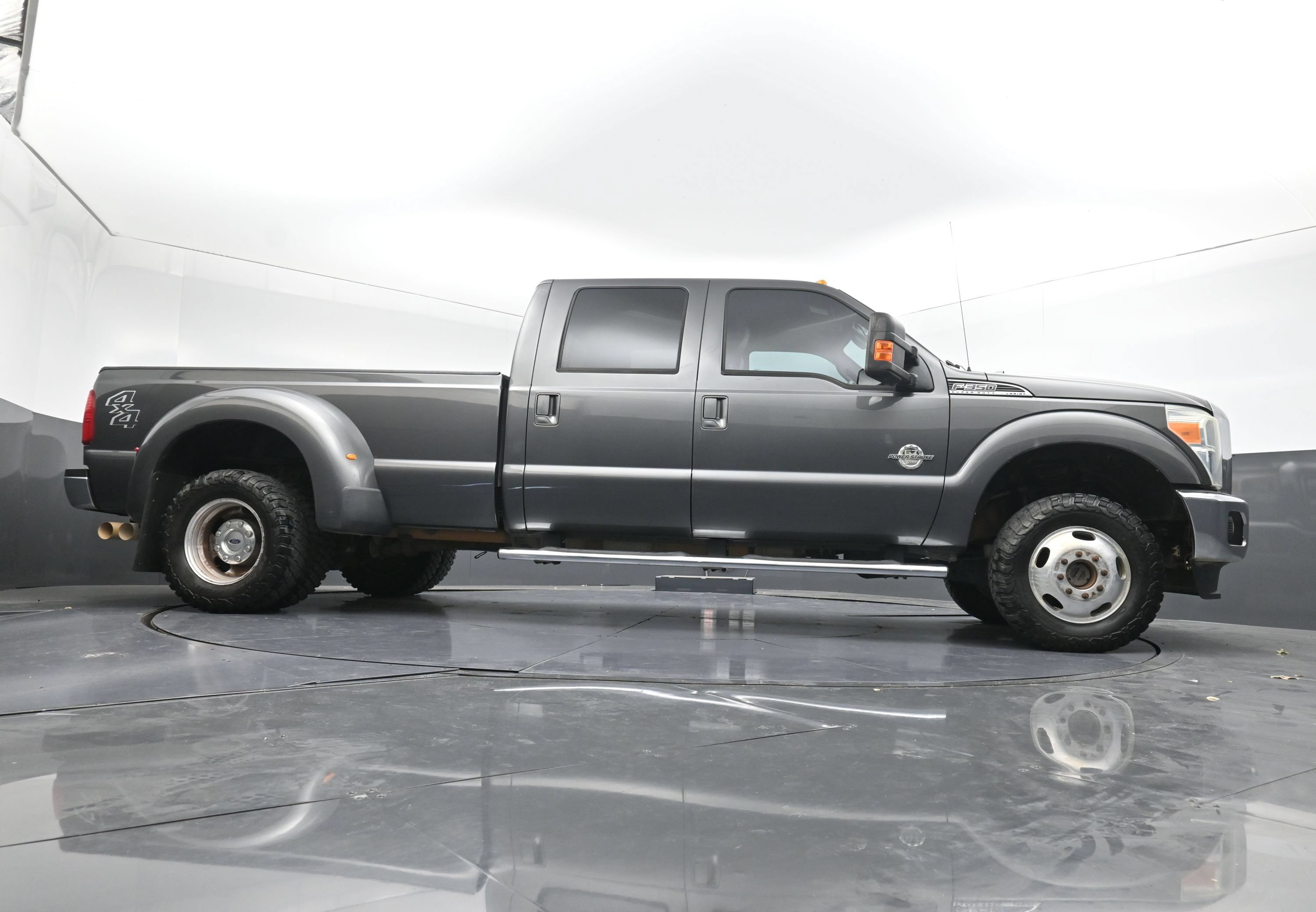 Used 2015 Ford F350 Lariat w/ Lariat Interior Package AWD/4WD image 31
