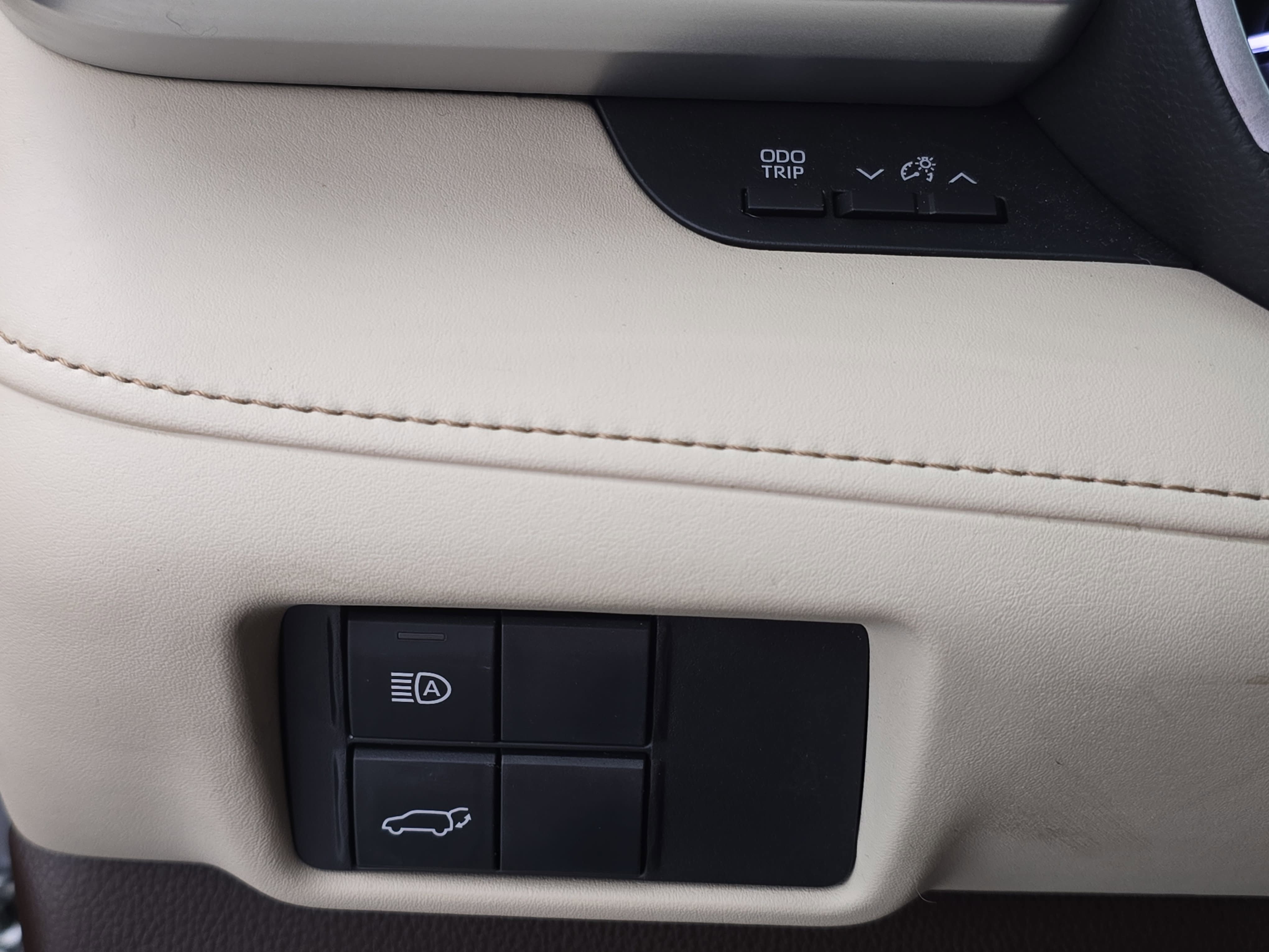 Used 2022 Toyota Highlander XLE image 27