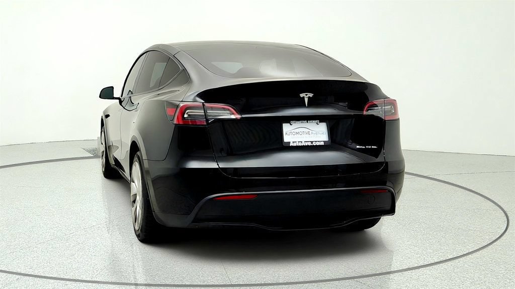 Used 2024 Tesla Model Y Long Range AWD/4WD image 6