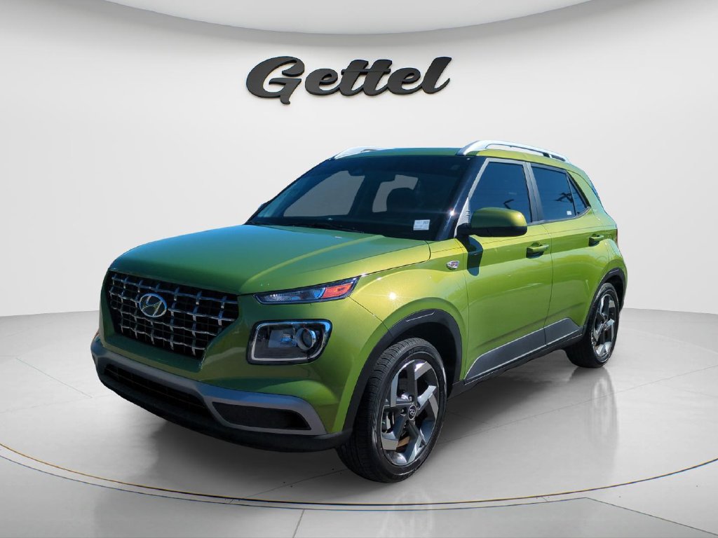 Certified 2024 Hyundai Venue SEL FWD image 1