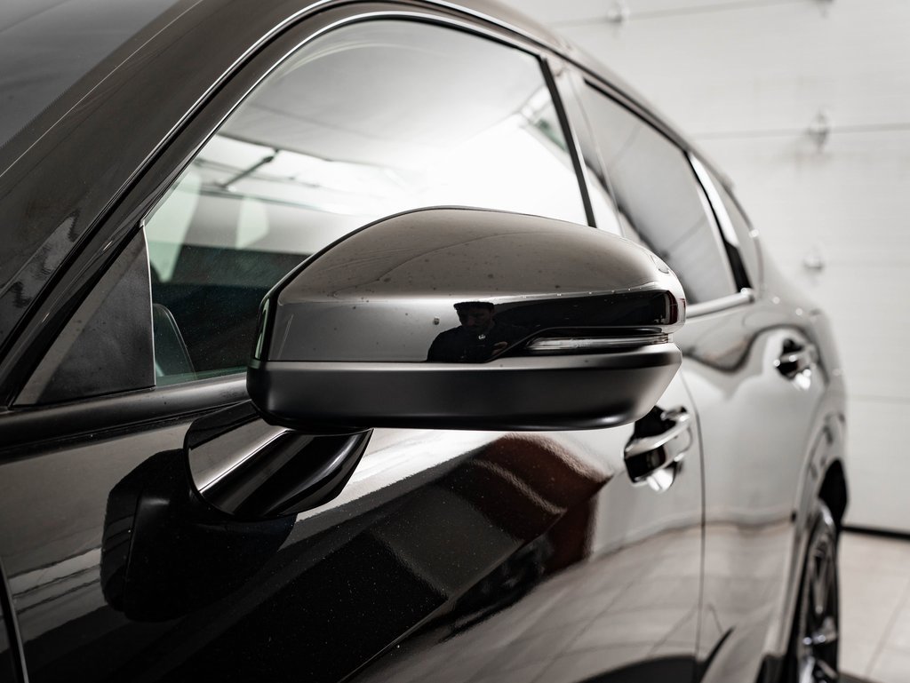 Certified 2025 Acura ADX A-Spec image 17