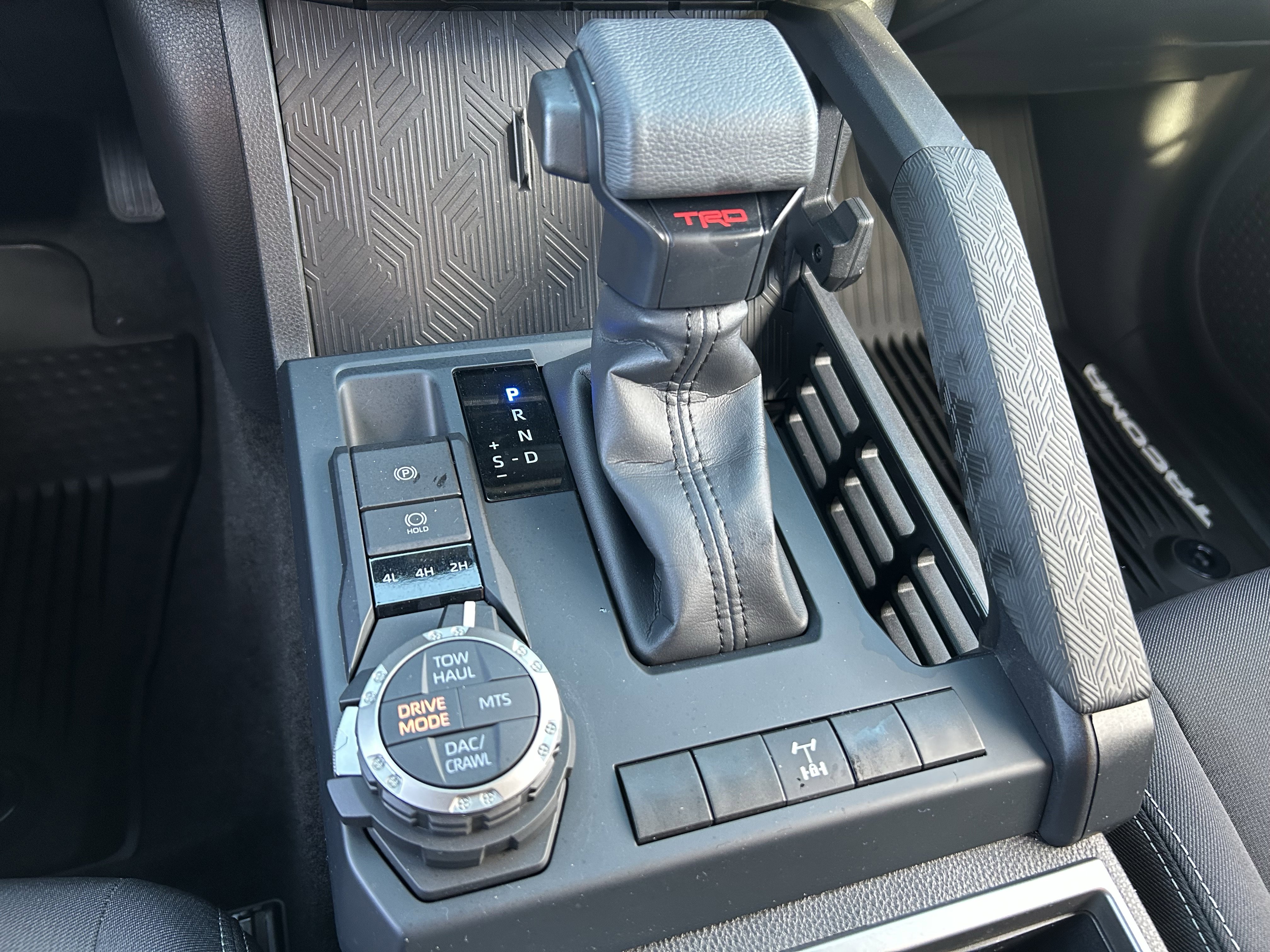 Used 2025 Toyota Tacoma TRD Off-Road image 25