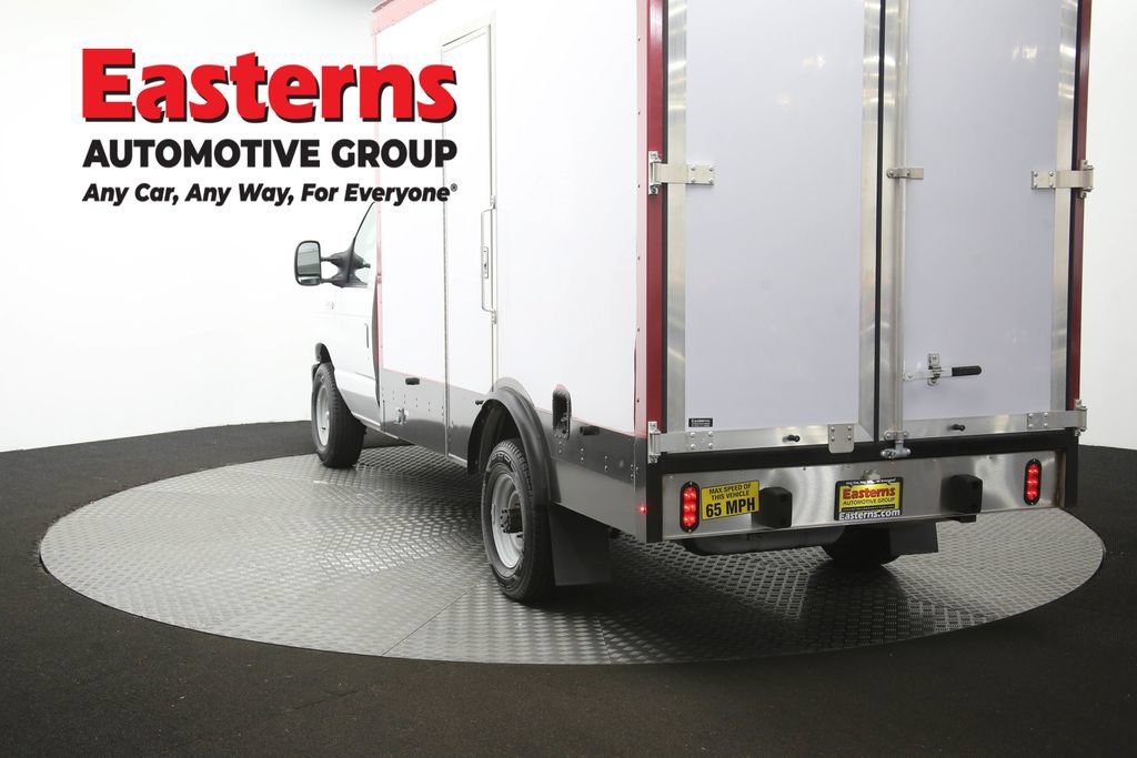 Used 2023 Ford E-350 and Econoline 350 Super Duty w/ Power Windows & Locks Group RWD image 33