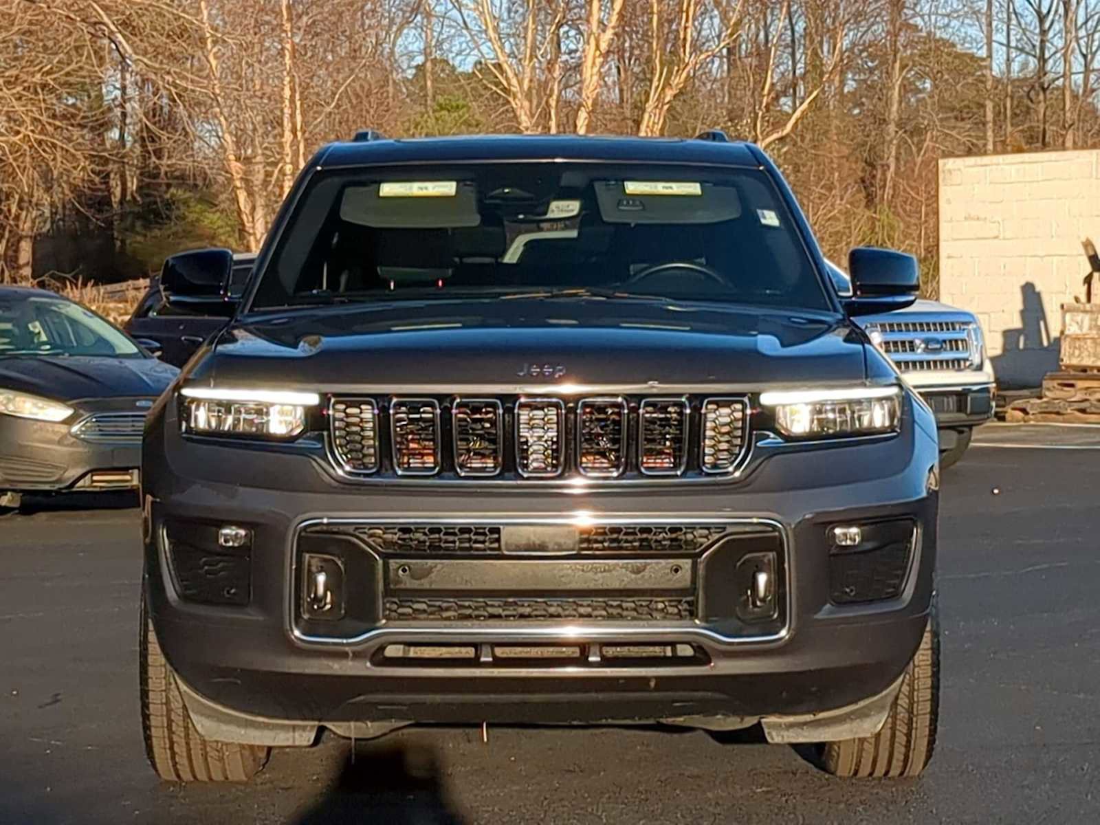 Used 2022 Jeep Grand Cherokee L Overland image 3