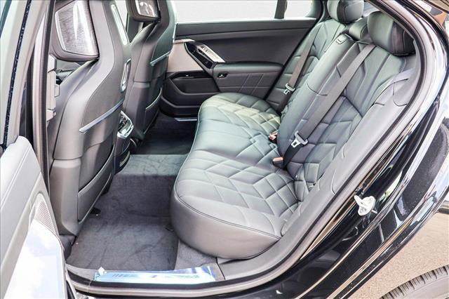 New 2025 BMW 760i xDrive image 20