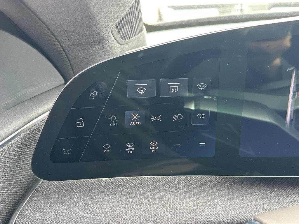Used 2024 Lucid Air Pure RWD image 29