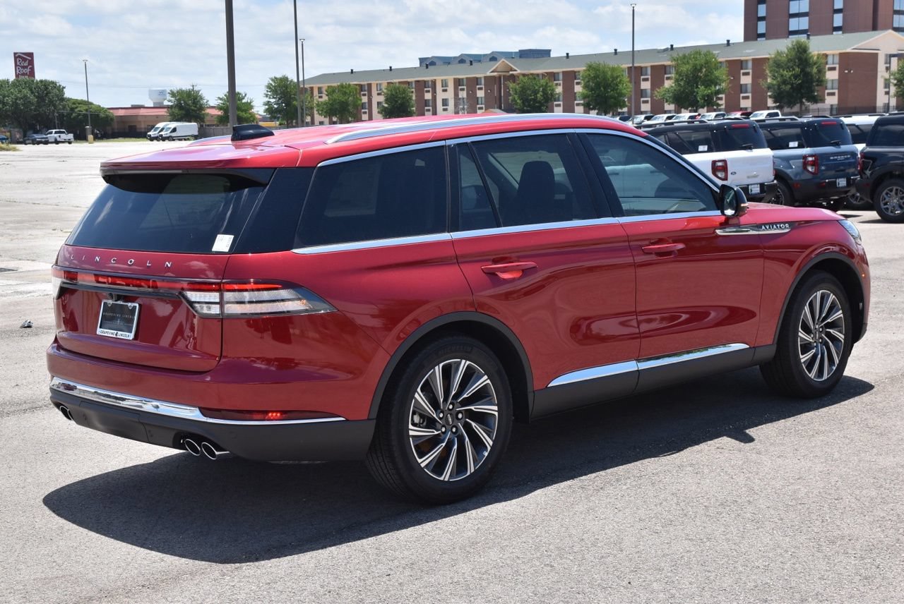 New 2026 Lincoln Aviator 2WD image 6