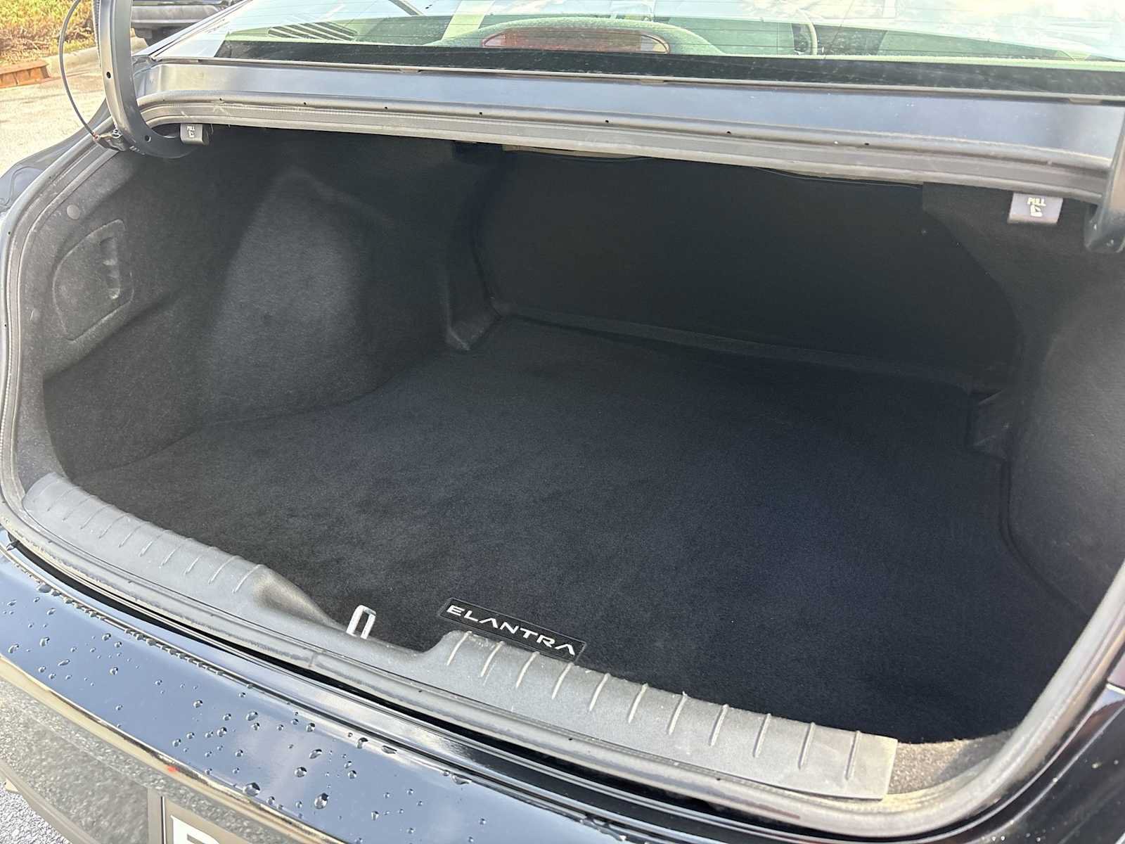 Used 2023 Hyundai Elantra SE FWD image 22