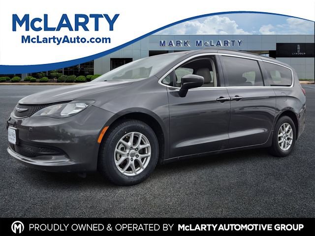 Used 2021 Chrysler Voyager Lxi FWD image 1