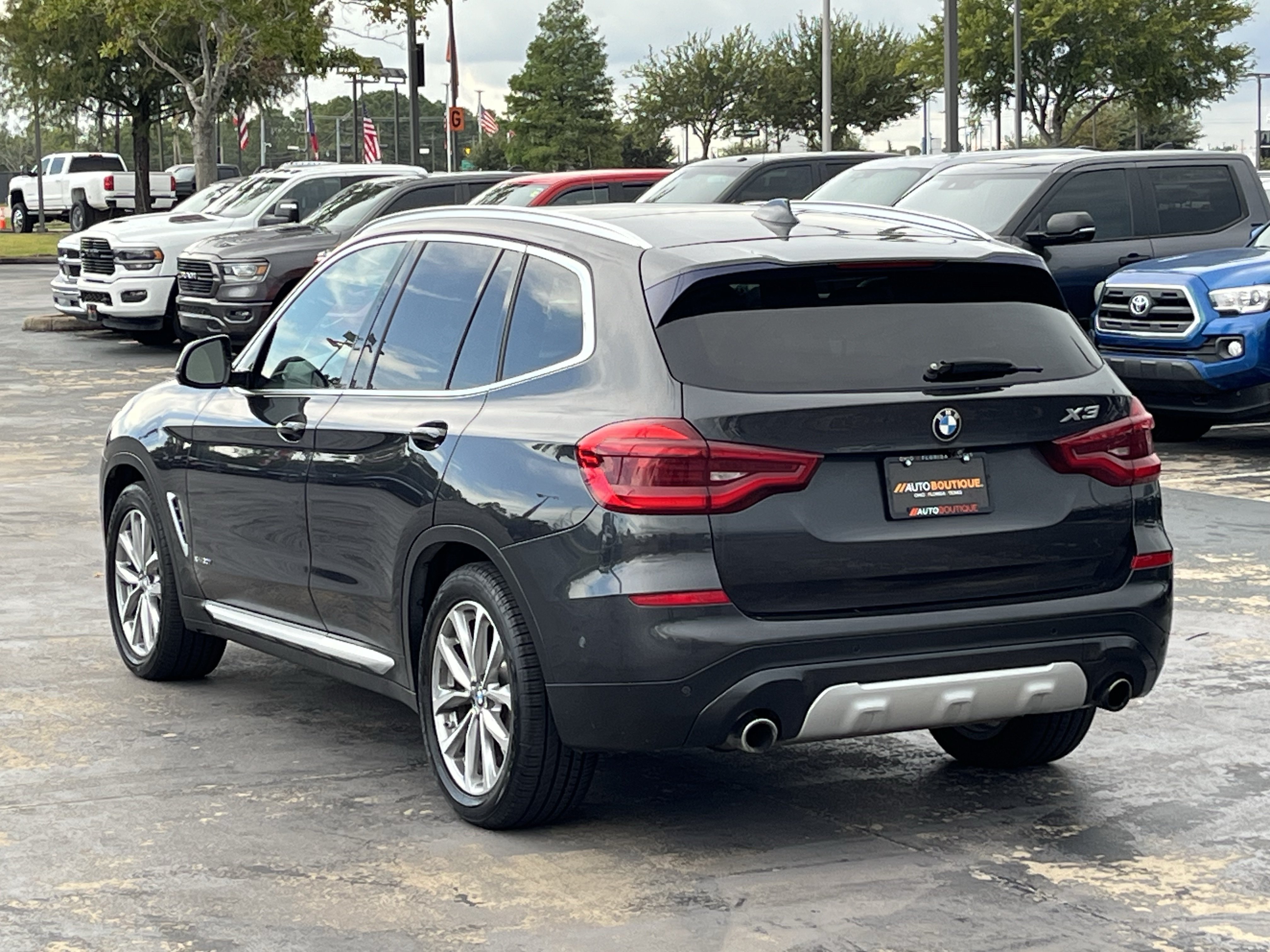 Used 2018 BMW X3 xDrive30i AWD/4WD image 11