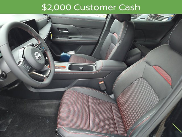New 2026 Nissan Kicks SR w/ Cold Weather Package AWD/4WD image 4