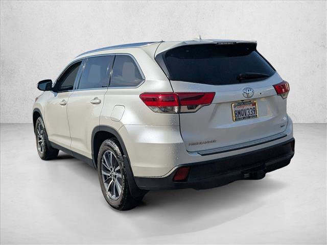 Used 2019 Toyota Highlander XLE image 8
