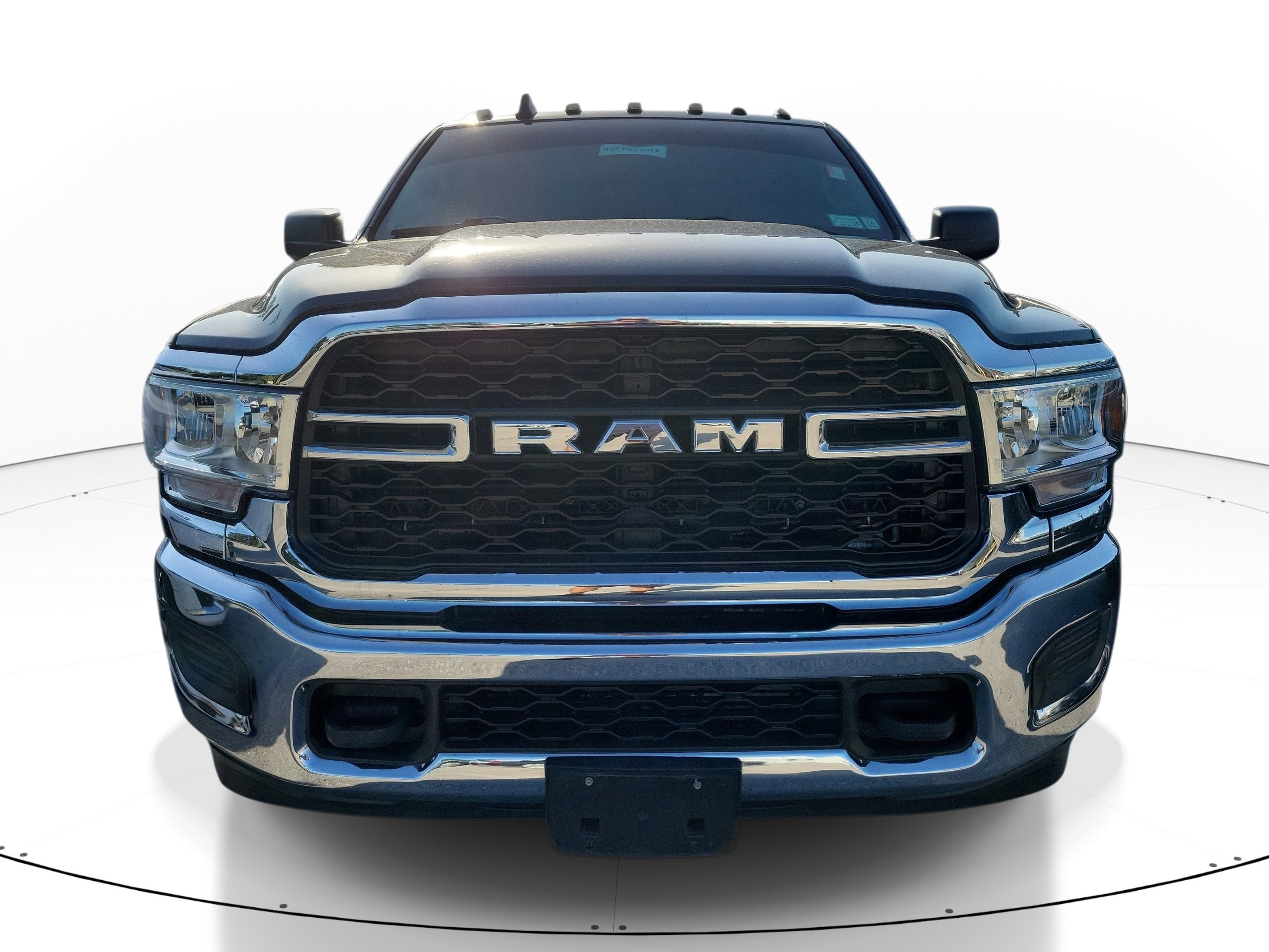 Used 2019 RAM 2500 Tradesman AWD/4WD image 2