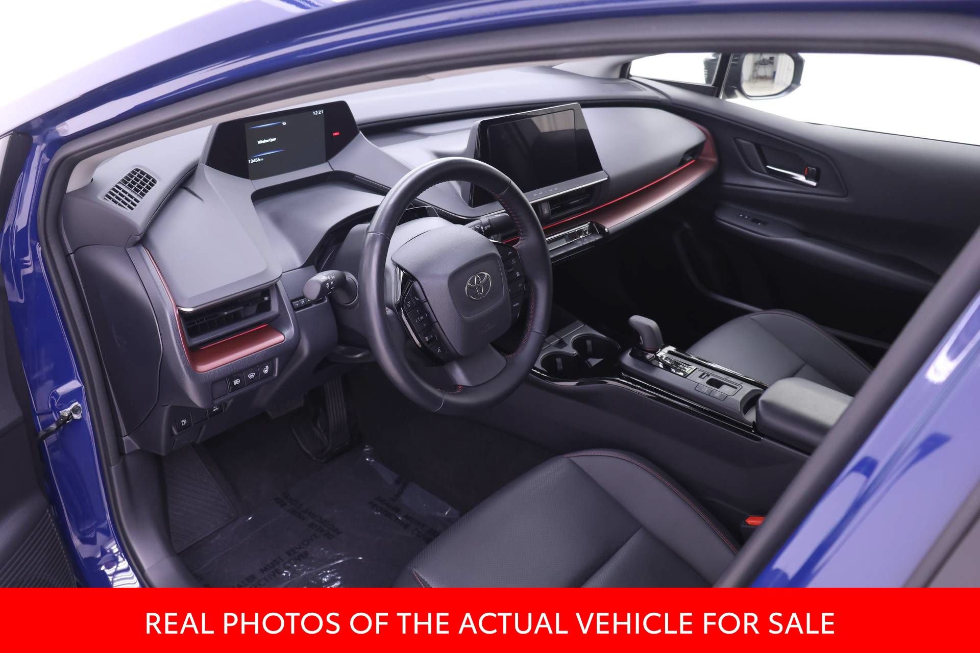 Certified 2024 Toyota Prius Prime FWD image 3