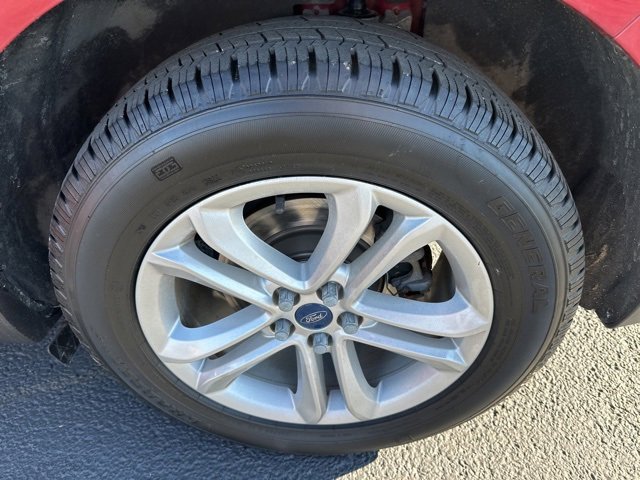 Used 2019 Ford Edge SEL w/ Equipment Group 201A image 31