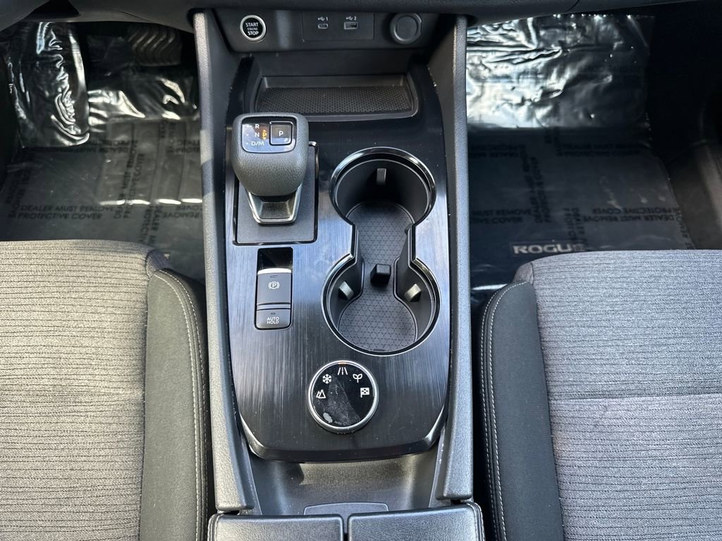 Used 2023 Nissan Rogue SV image 28