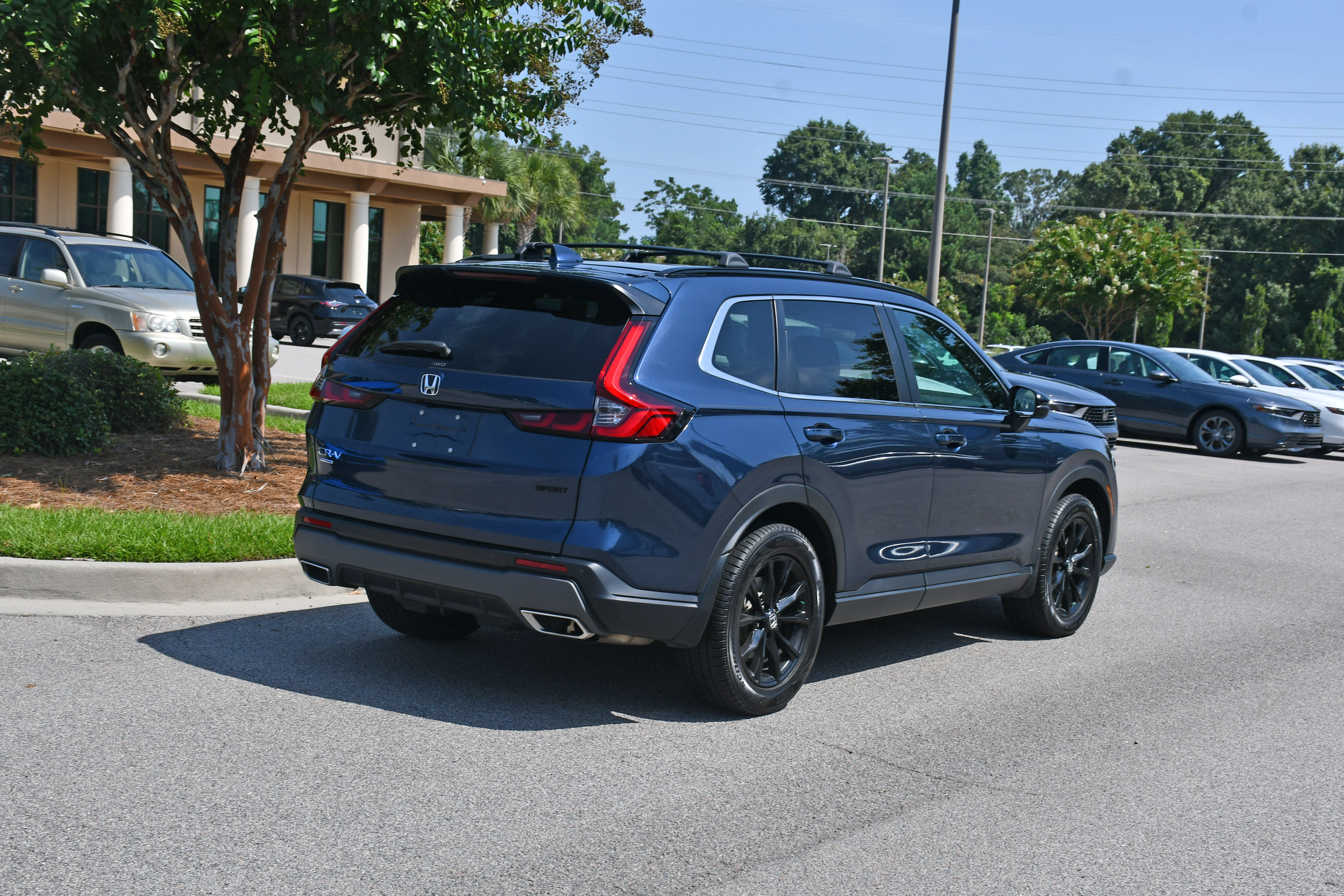 Used 2024 Honda CR-V Sport-L image 4