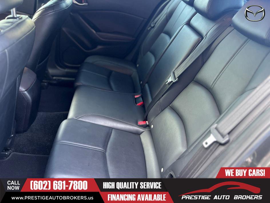 Used 2018 MAZDA MAZDA3 Touring FWD image 21
