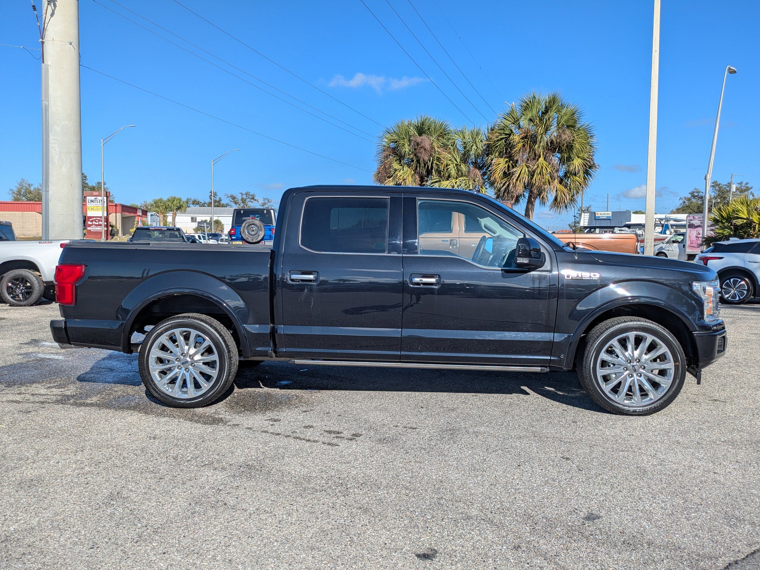 Used 2019 Ford F150 Limited RWD image 3