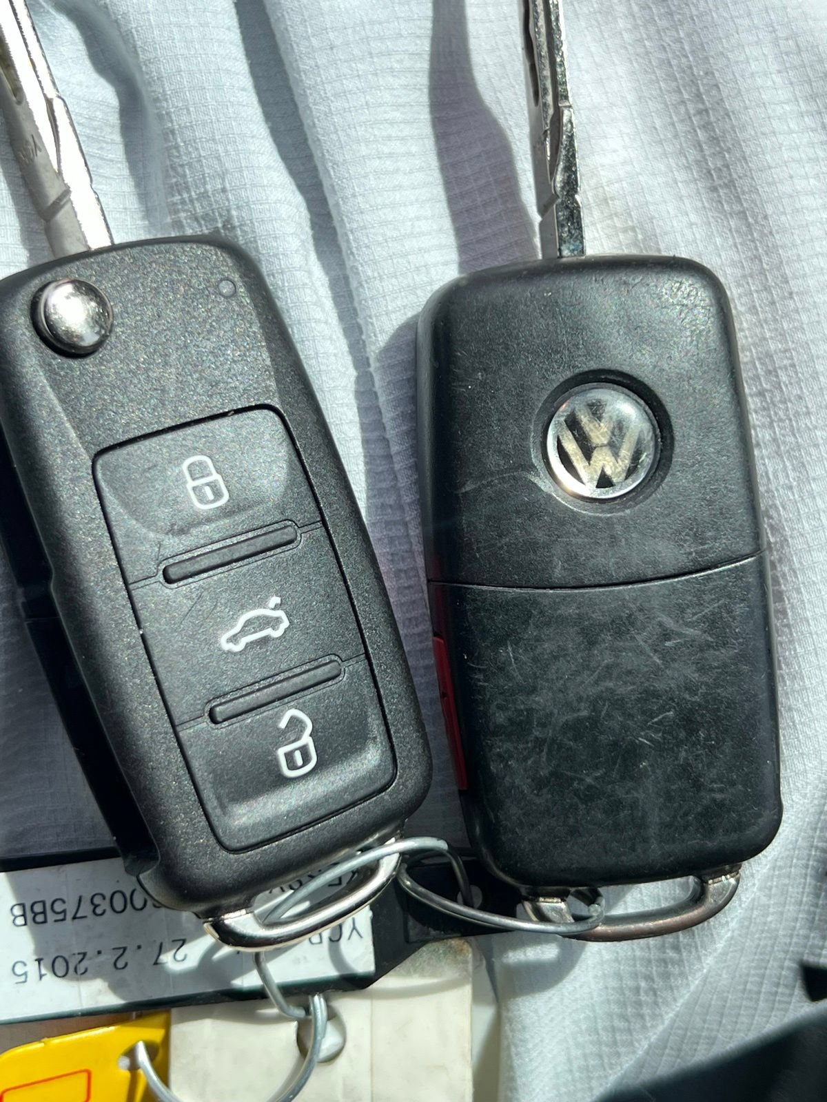 Used 2015 Volkswagen Beetle TDI FWD image 32