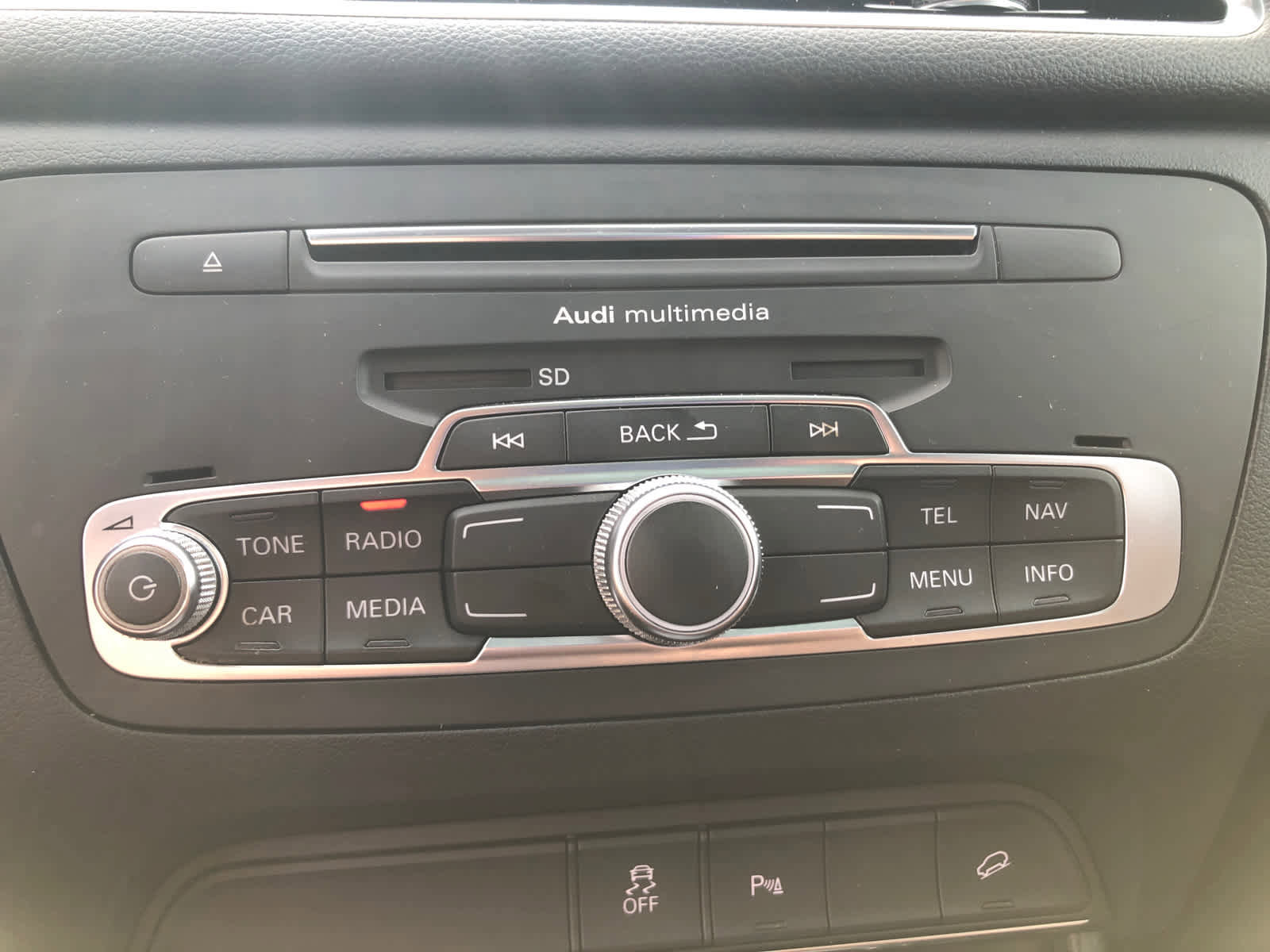 Used 2018 Audi Q3 2.0T Premium AWD/4WD image 17