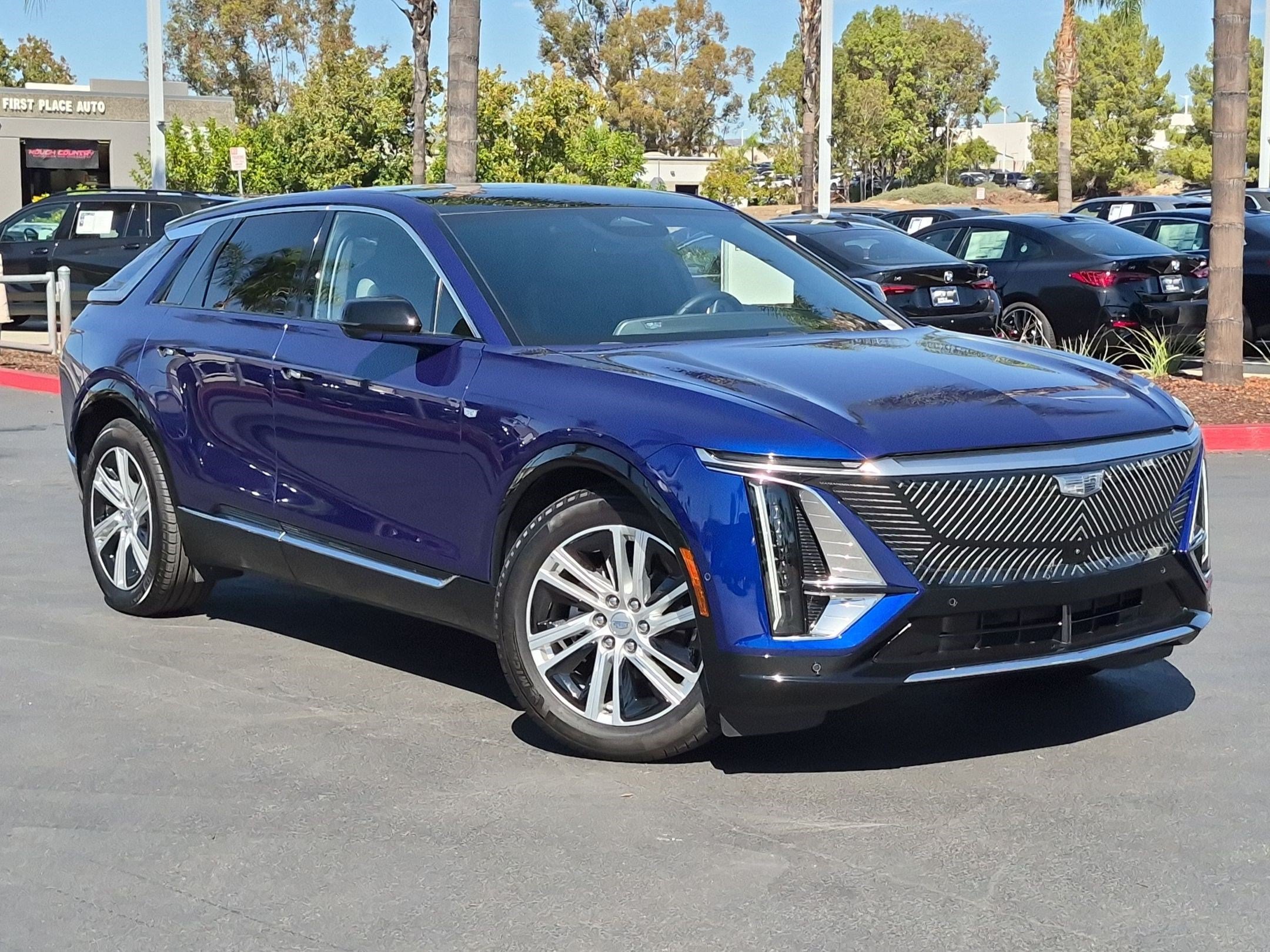 Used 2024 Cadillac Lyriq Tech w/ Driver Assist Package RWD image 2