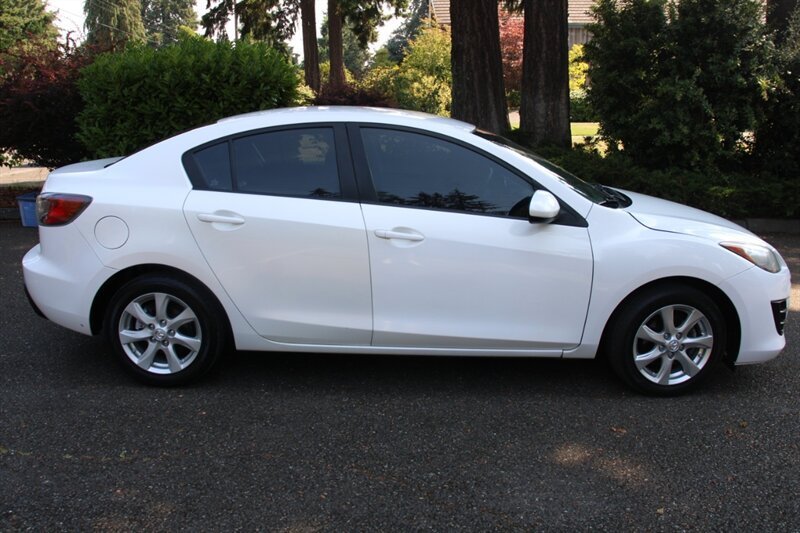 Used 2010 MAZDA MAZDA3 i Touring FWD image 11