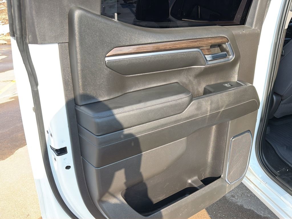 Used 2024 Chevrolet Silverado 1500 LT Trail Boss w/ Protection Package AWD/4WD image 15