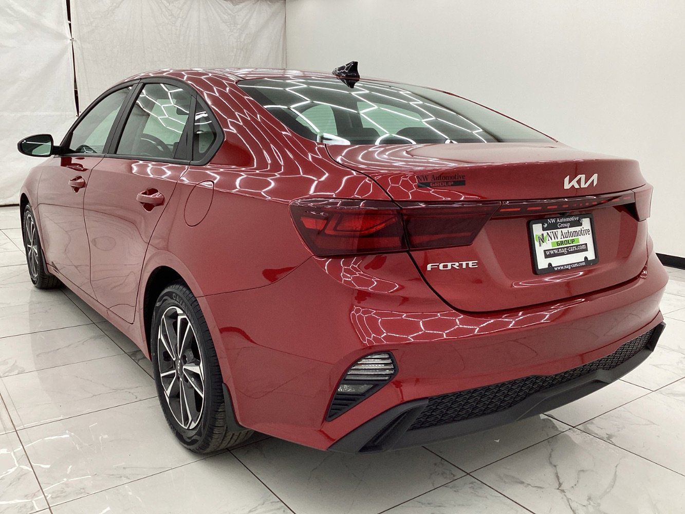 Used 2022 Kia Forte LXS image 9