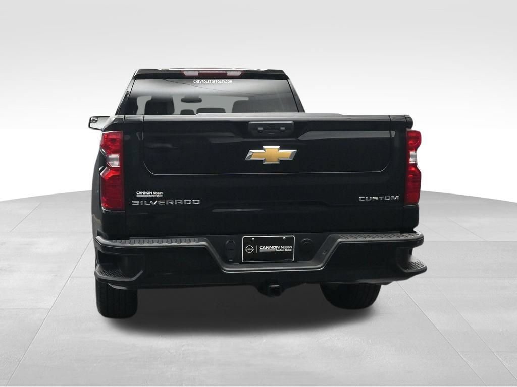 Used 2025 Chevrolet Silverado 1500 Custom RWD image 4