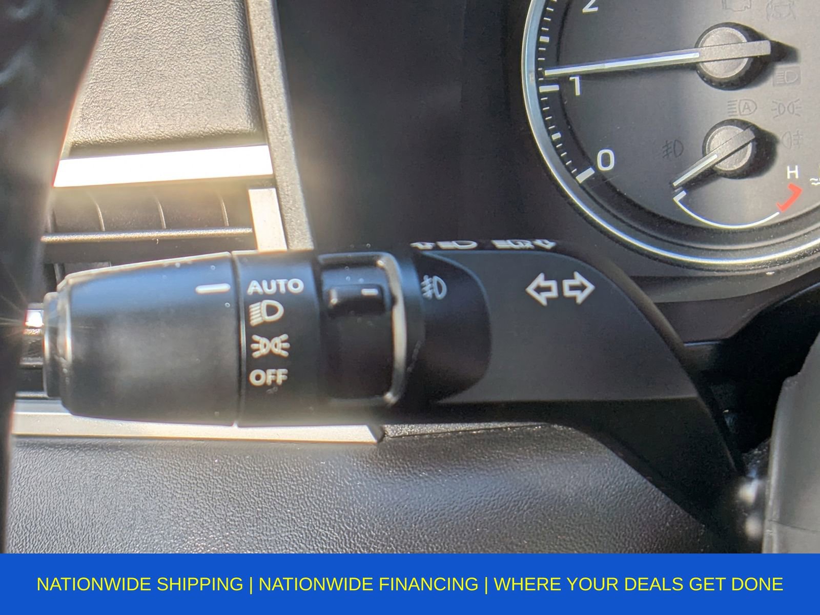 Used 2023 Mitsubishi Outlander SE image 30