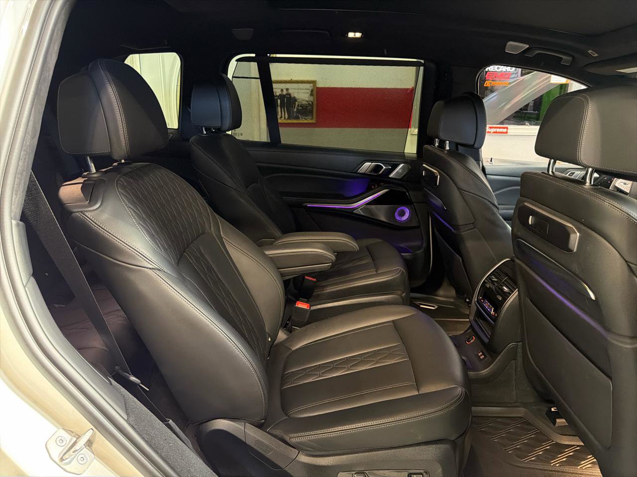 Used 2023 BMW ALPINA XB7 image 23